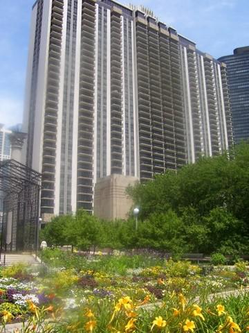 400 E Randolph St. #1718, Chicago, IL 60601