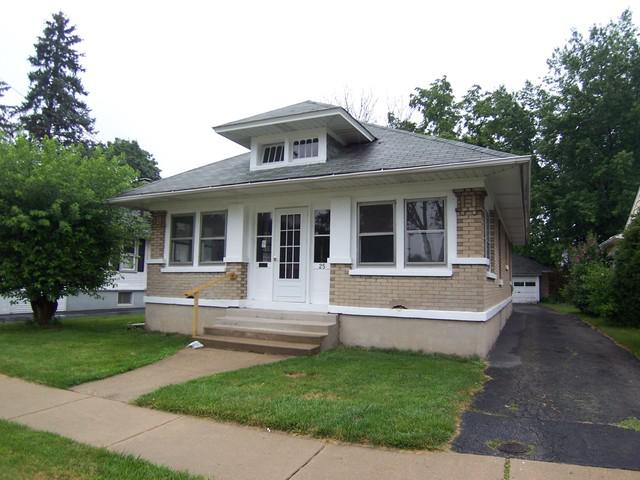 25 S Lord St., Carpentersville, IL 60110