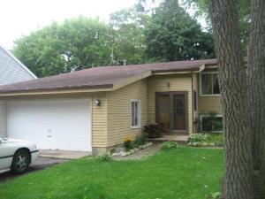 43 Timberhill Dr., Crystal Lake, IL 60014
