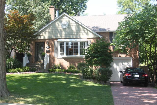 214 Grant Ave., Clarendon Hills, IL 60514
