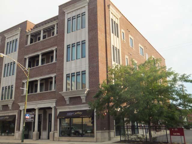2401 N Janssen St. #302, Chicago, IL 60614