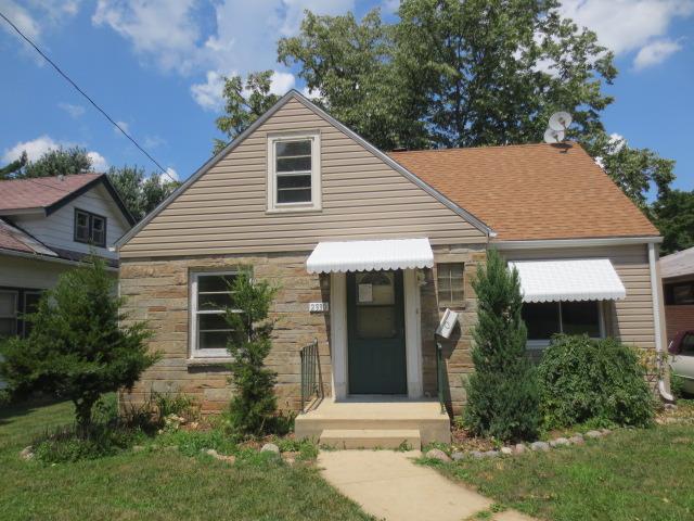 2330 8th Ave., Rockford, IL 61104