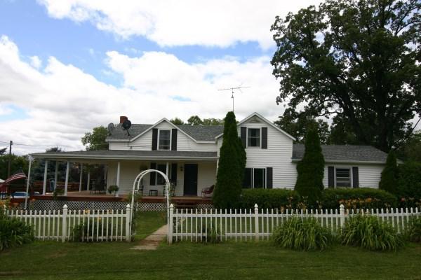 6031 W Kermit Rd., Freeport, IL 61032