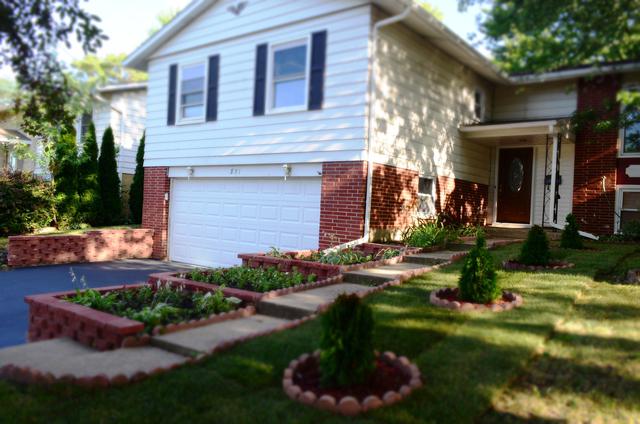 851 W Maple Ave., Mundelein, IL 60060