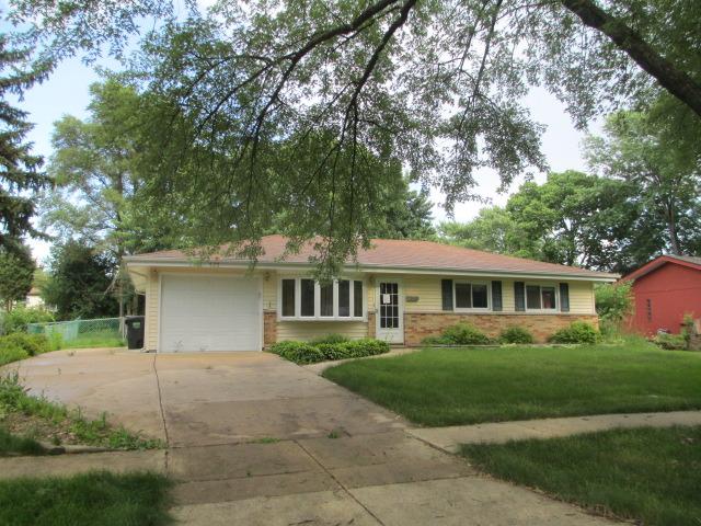 625 Morton St., Hoffman Estates, IL 60169
