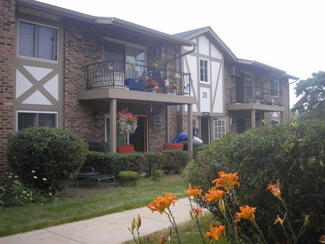 9s070 Frontage Rd. #104, Willowbrook, IL 60527