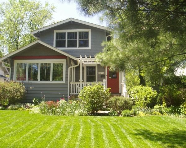 236 Sunset Ave., Glen Ellyn, IL 60137
