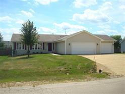 158 Autumnwood Ln., Davis Junction, IL 61020