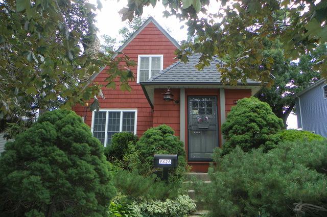 9826 S 55th Ave., Oak Lawn, IL 60453