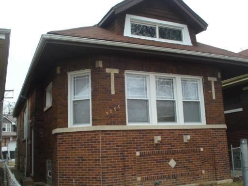 9056 S Carpenter St., Chicago, IL 60620