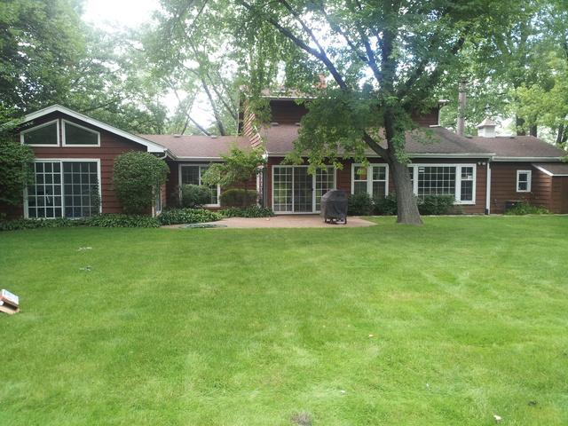 1925 Maple St., Riverwoods, IL 60015