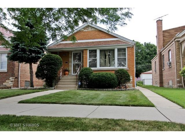 8231 S Albany Ave., Chicago, IL 60652