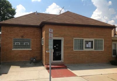 6818 26th St., Berwyn, IL 60402
