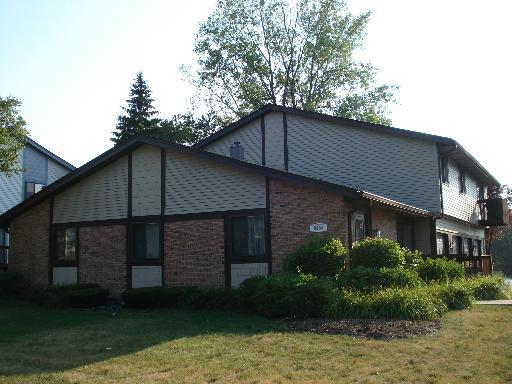 8234 Portsmouth Dr. #A, Darien, IL 60561