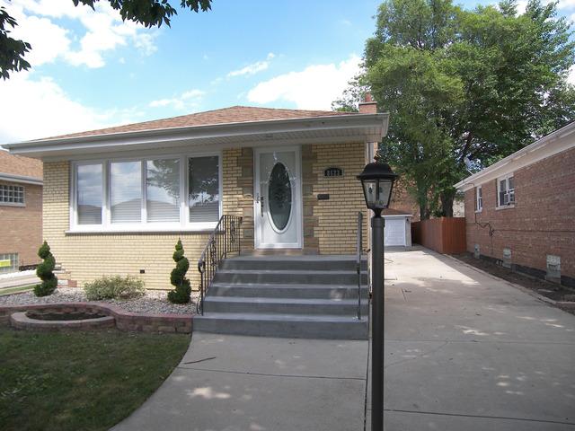 8623 S Komensky Ave., Chicago, IL 60652