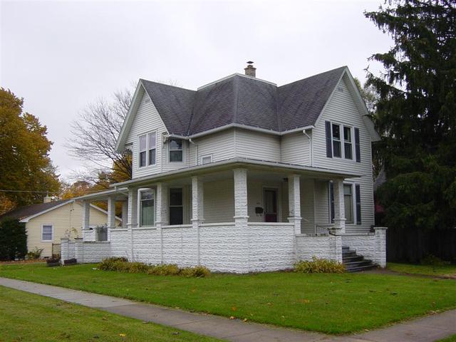 304 S 7th St., Dekalb, IL 60115