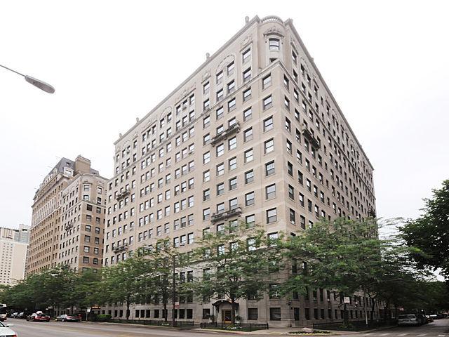 3534 N Lake Shore Dr. #12D, Chicago, IL 60657