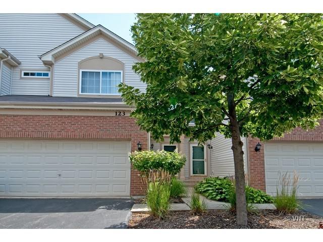 123 Southwicke Dr., Streamwood, IL 60107