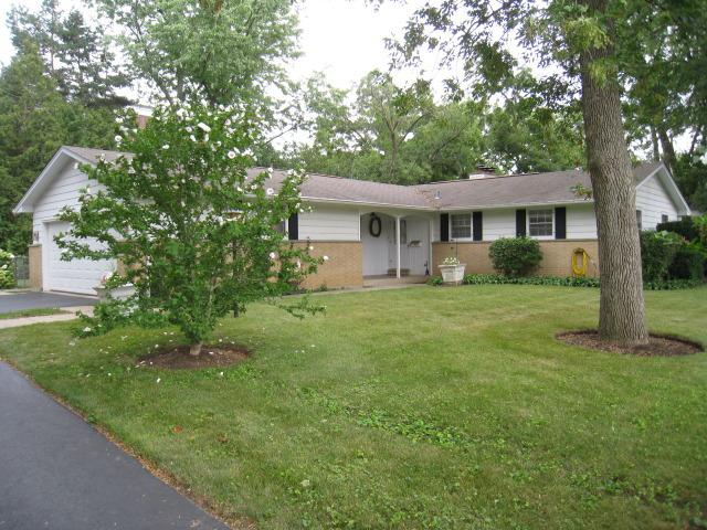 26 Hawley Ct., Grayslake, IL 60030
