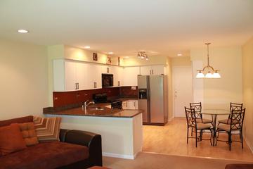 908 Sparta Ct., Vernon Hills, IL 60061