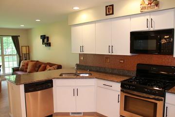 908 Sparta Ct., Vernon Hills, IL 60061