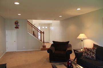 908 Sparta Ct., Vernon Hills, IL 60061