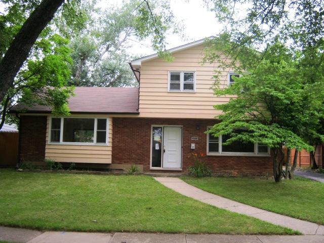 2512 Chestnut St., Waukegan, IL 60087