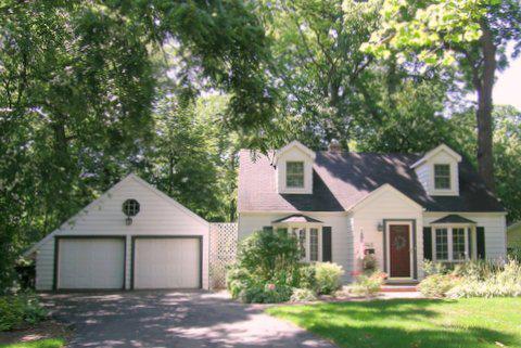 948 Sylvan Cir., Naperville, IL 60540