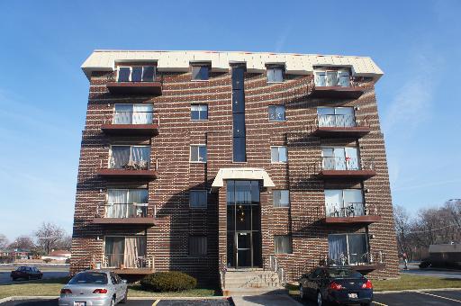 10424 S Central Ave. #5-NW, Oak Lawn, IL 60453