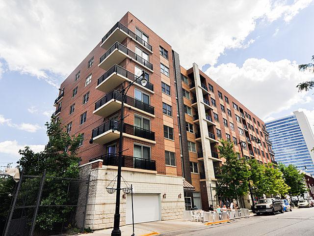 873 N Larrabee St. #701, Chicago, IL 60610