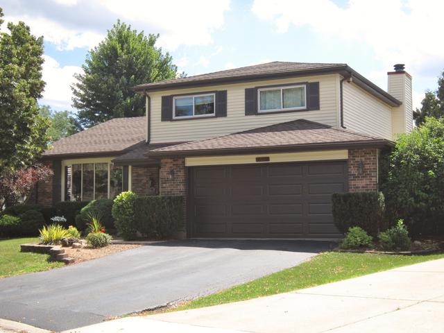 6921 Waterfall Pl., Downers Grove, IL 60516