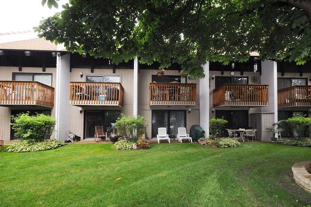1745 Rand Rd. #3, Des Plaines, IL 60016