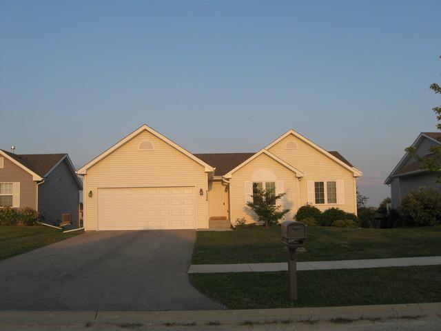 8526 Crooked Bend Rd., Machesney Park, IL 61115