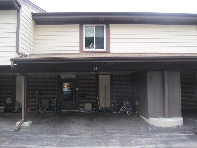 24 Cour Michele Ct., Palos Hills, IL 60465