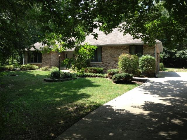 36 Crooked Creek Dr., Yorkville, IL 60560
