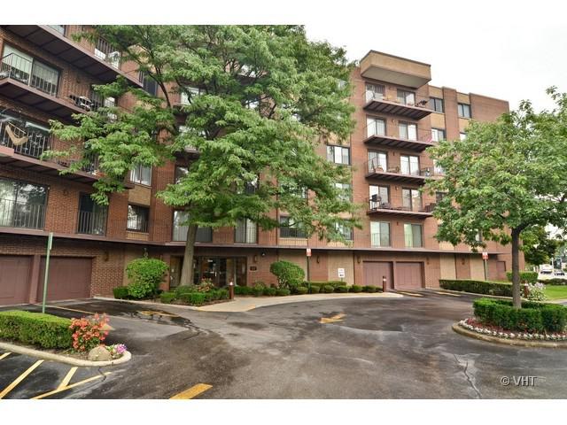 7601 Lincoln Ave. #303, Skokie, IL 60076