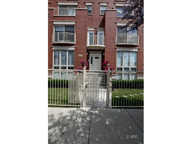 1617 N Artesian Ave. #2N, Chicago, IL 60647