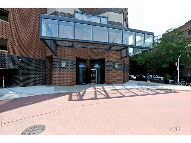 3660 N Lake Shore Dr. #1608, Chicago, IL 60613