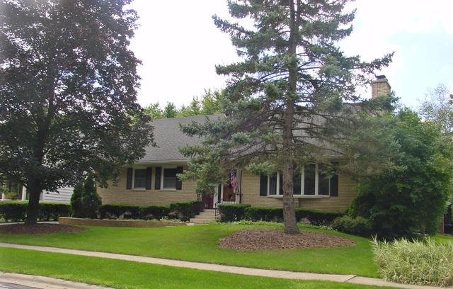 21 S Parkway Ave., Naperville, IL 60540