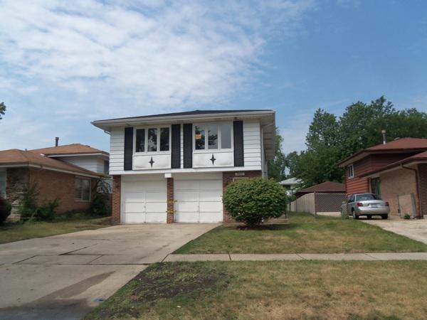 18024 Greenview Ter., Country Club Hills, IL 60478