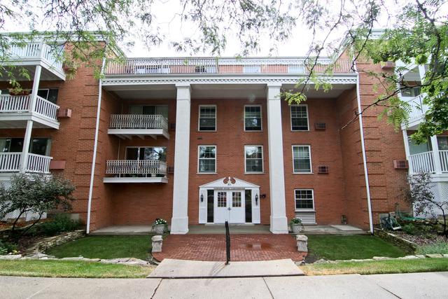 81 S 6th Ave. #104, La Grange, IL 60525