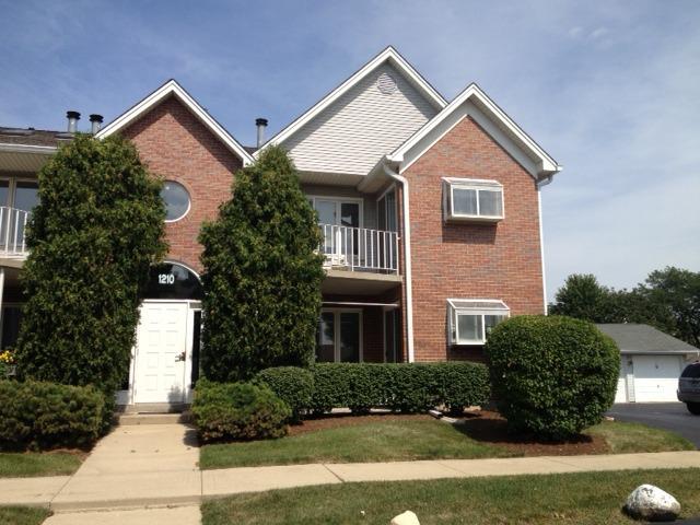 1210 Chalet Rd. #104, Naperville, IL 60563