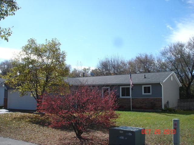 32 Briarwood Cir., Crystal Lake, IL 60014