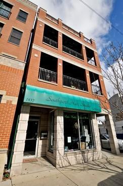 1832 W Belmont Ave. #4, Chicago, IL 60657