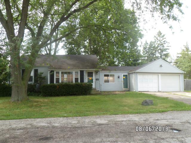 1102 Grand Ave., Aurora, IL 60506