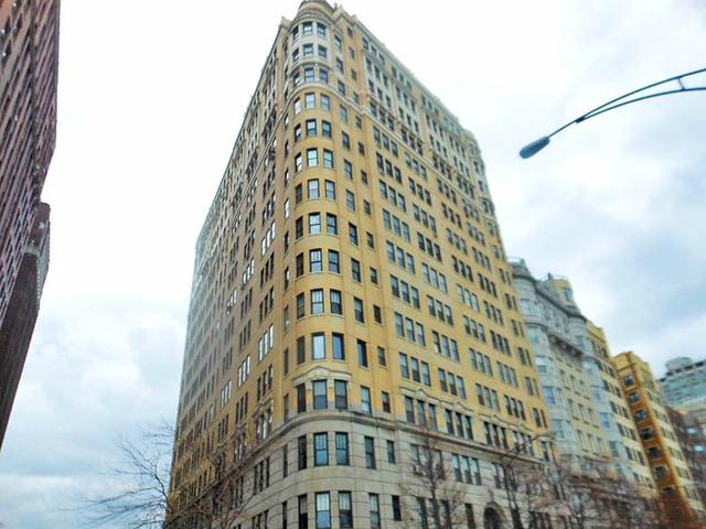 3300 N Lake Shore Dr. #7C, Chicago, IL 60657