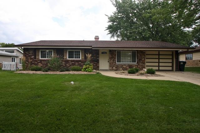 135 Pleasant St., Hoffman Estates, IL 60169