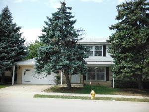 9228 N Woodland Dr., Niles, IL 60714