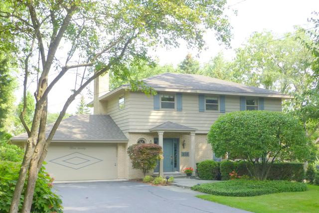 320 W Russell St., Barrington, IL 60010