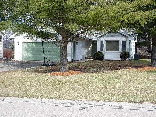 106 Marquette Dr., Poplar Grove, IL 61065